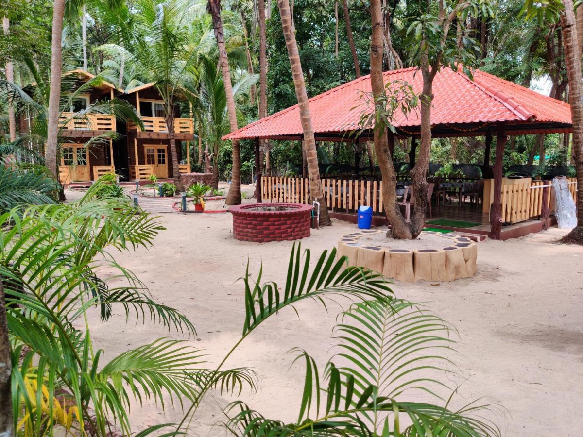 Breezywood Resort Mālvan Exterior foto